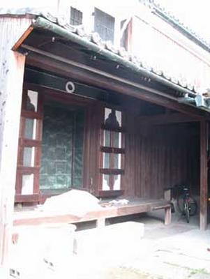 1159239469-outside1.jpg