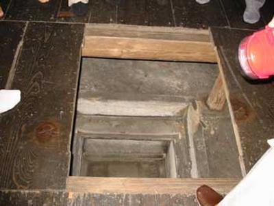 617394263-removable-floorboard-reveals-space.jpg