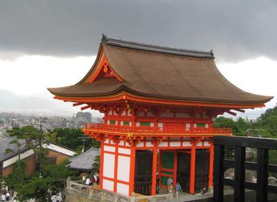 1835596728-205-Kiyomizu-Gateway.jpg