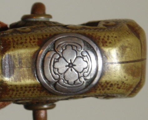 412726602-CREST.jpg