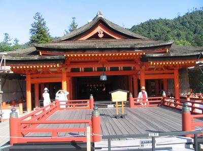 1204259872-338-Looking-at-Shrine.jpg