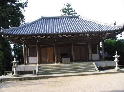 530724441-436-Temple-at-top-of-Misen-Nates-leaning.jpg