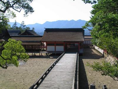 721014990-352-Back-of-Shrine.jpg