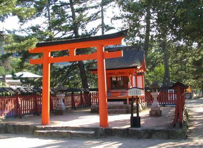 975124863-351-Taira-Kiyomori-shrine.jpg