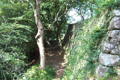 2118913041-W.-wall-of-honmaru-foundation.jpg